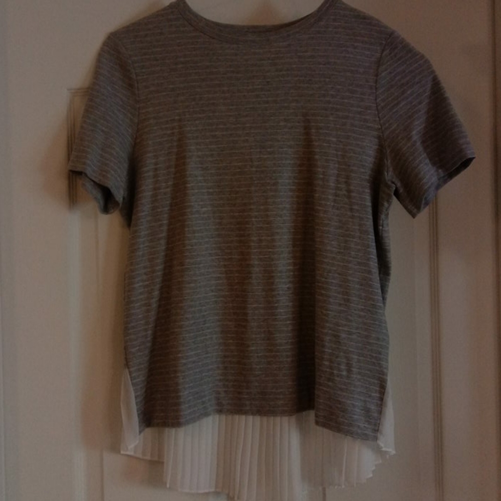 BANANA REPUBLIC RUFFLE TOP SZ M